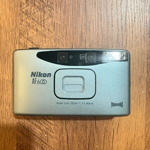 Nikon AF600 Film Camera